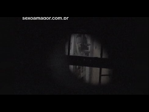❤️ Rubia es grabada en secreto por un voyeur del barrio escondido detrás de unos ladrillos huecos ❤️ Porno en es.sexygirlspics.ru ❌️